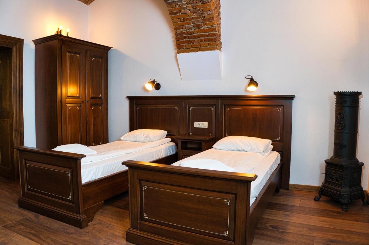 Boutique Casa Chitic -hotel And Restaurant Str Johann Gott Nr7 Hotel Brasov