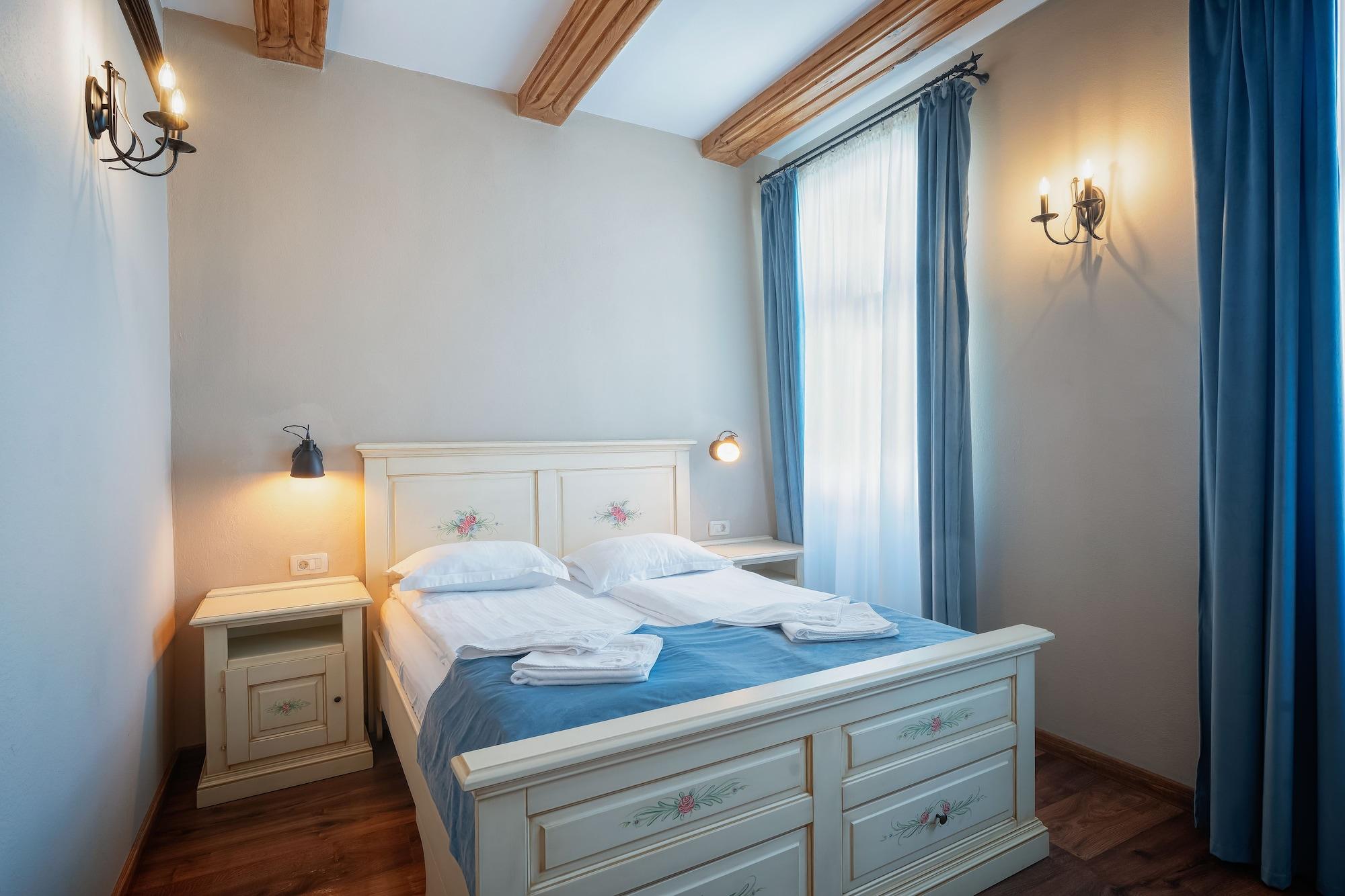 Hotel Boutique Casa Chitic -hotel And Restaurant Str Johann Gott Nr7