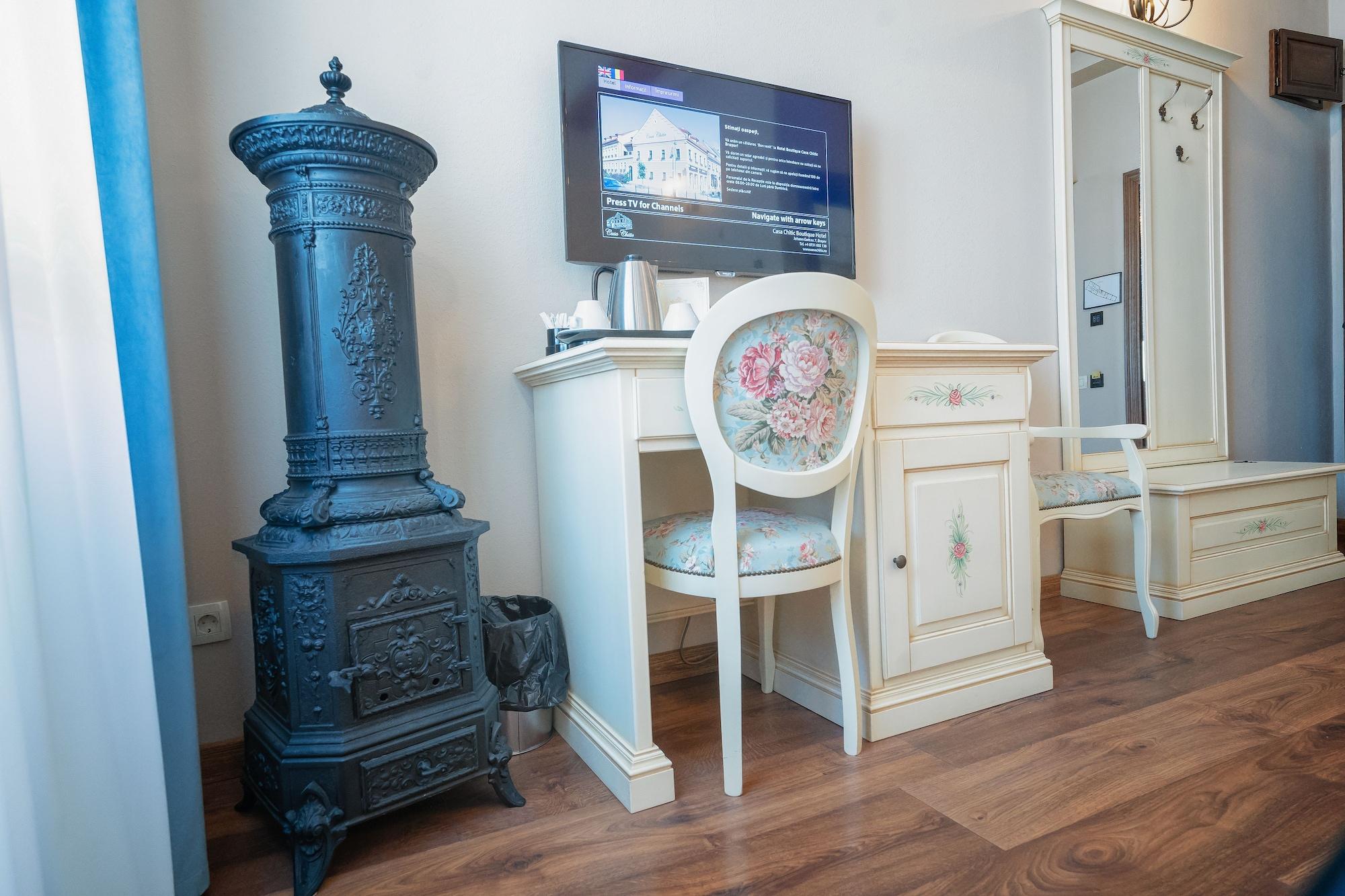 Hotel Boutique Casa Chitic -hotel And Restaurant Str Johann Gott Nr7 3*