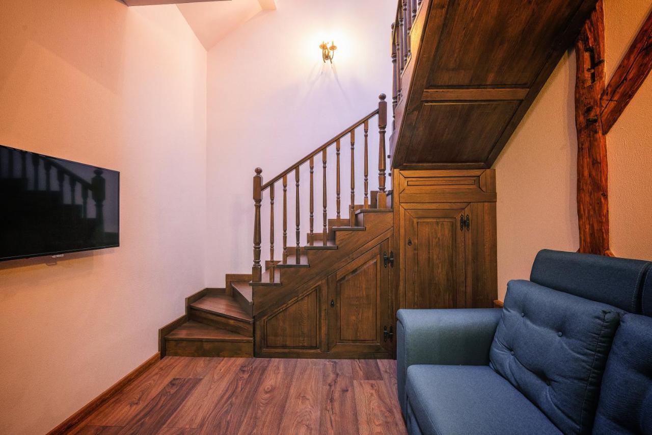 Boutique Casa Chitic -hotel And Restaurant Str Johann Gott Nr7