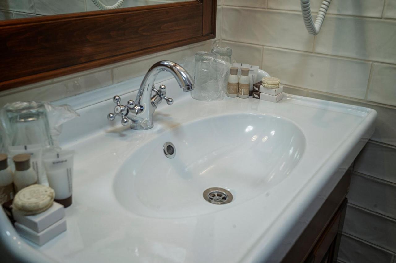 Hotel Boutique Casa Chitic -hotel And Restaurant Str Johann Gott Nr7 Brasov